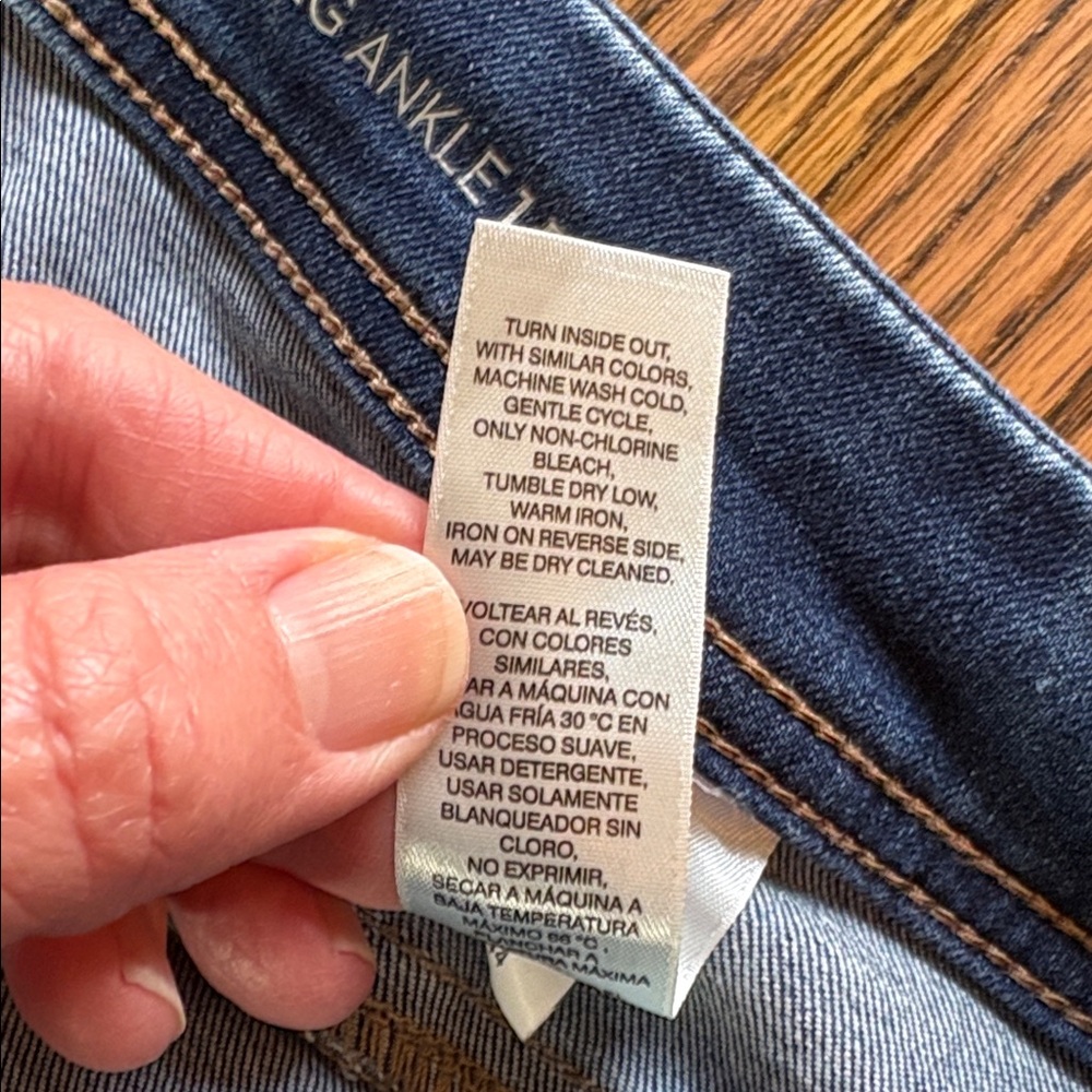Chico’s perfect stretch girlfriend slim leg ankle sz 1.5 (10) jeans w/tapestry - Picture 8 of 9
